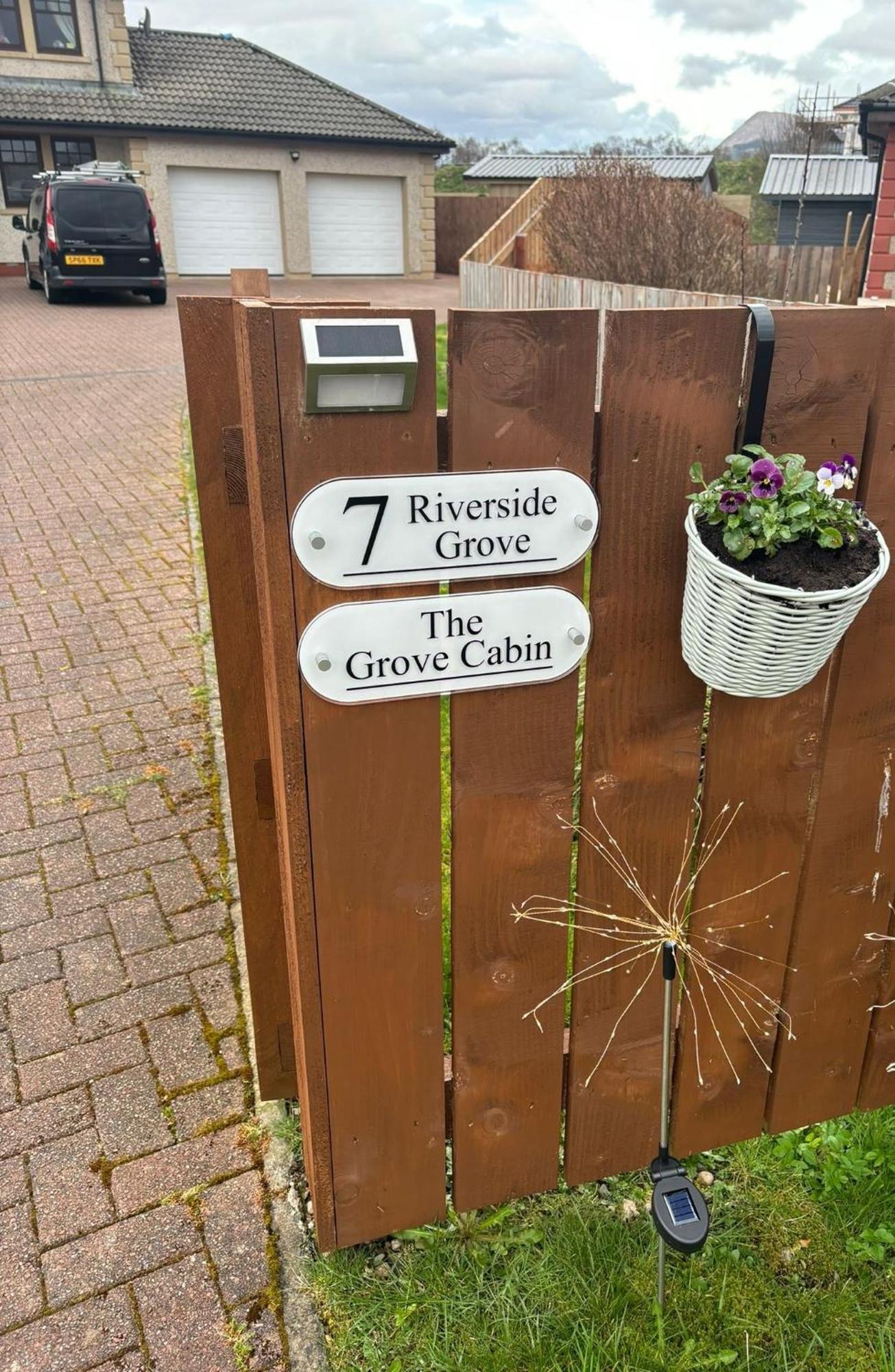 The Grove Cabin ฟอร์ตวิลเลียม ภายนอก รูปภาพ